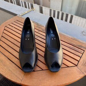 Ara Womens Black Peep Toe Pumps 8G Medium Heel Comfort Slip-On Shoes